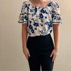 Ann Taylor Blouse💙